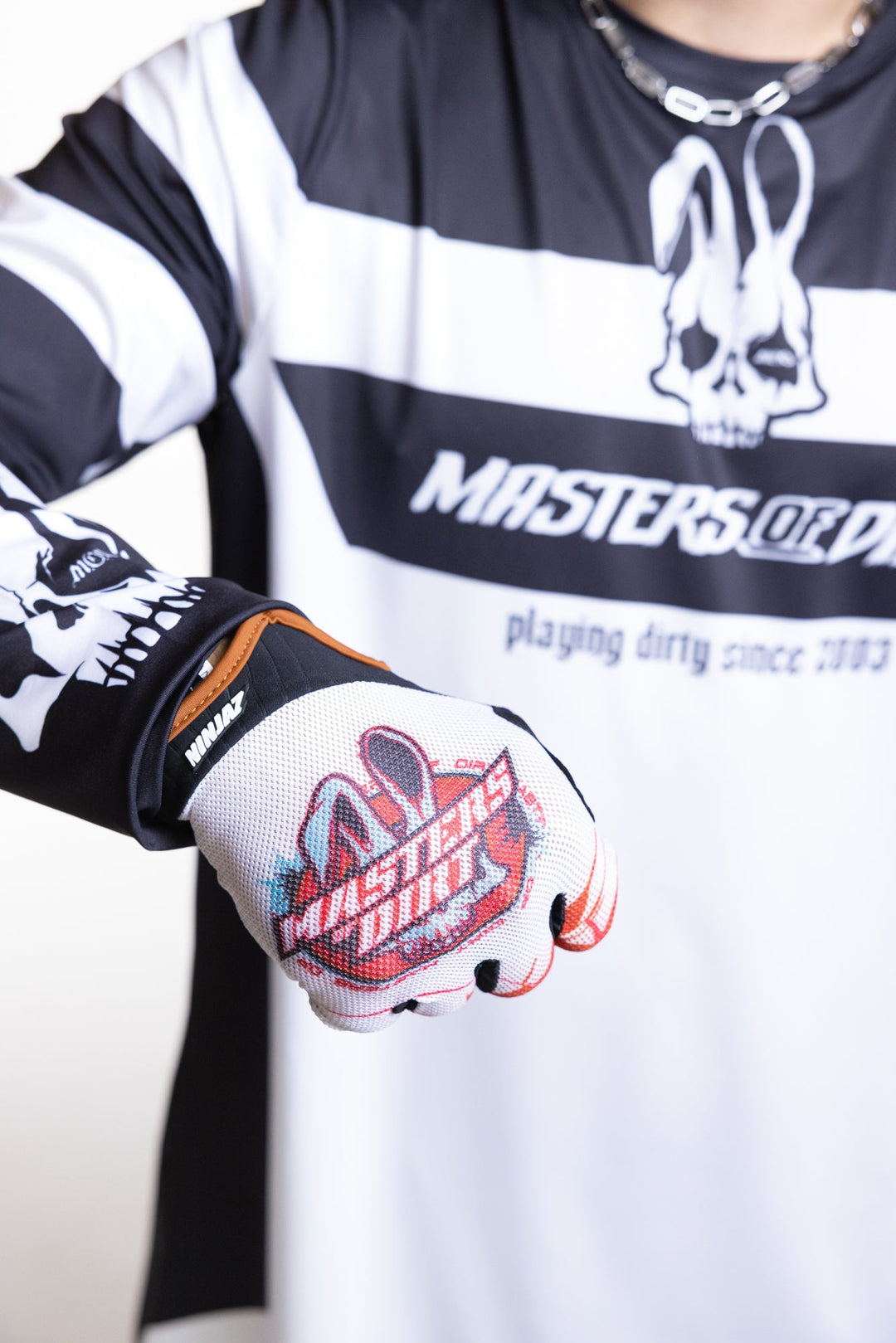 M.O.D Gloves 2025
