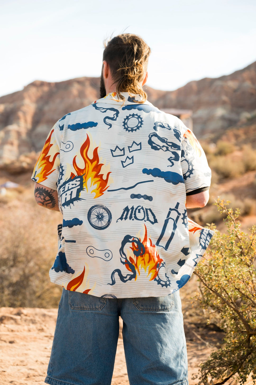 M.O.D X Nicholi „Signature Shirt”