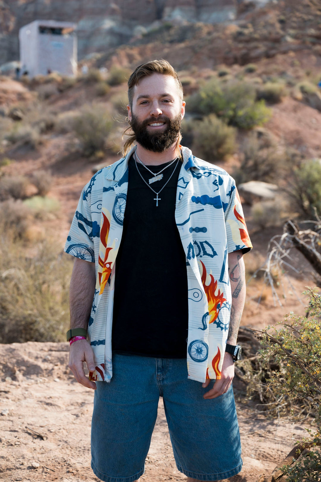 M.O.D X Nicholi „Signature Shirt”